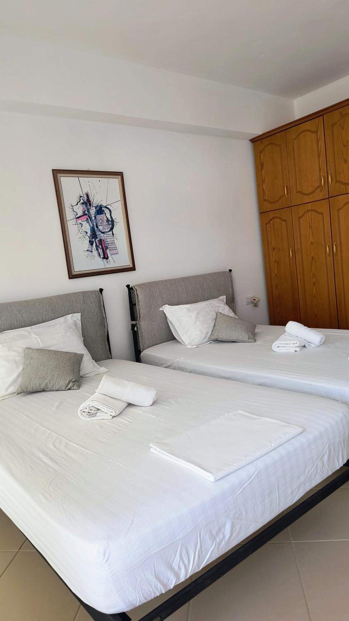 Polyxeni Apartments & Rooms Кепаро Екстериор снимка