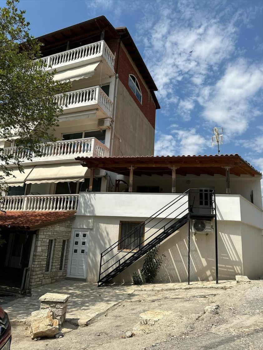 Polyxeni Apartments & Rooms Кепаро Екстериор снимка
